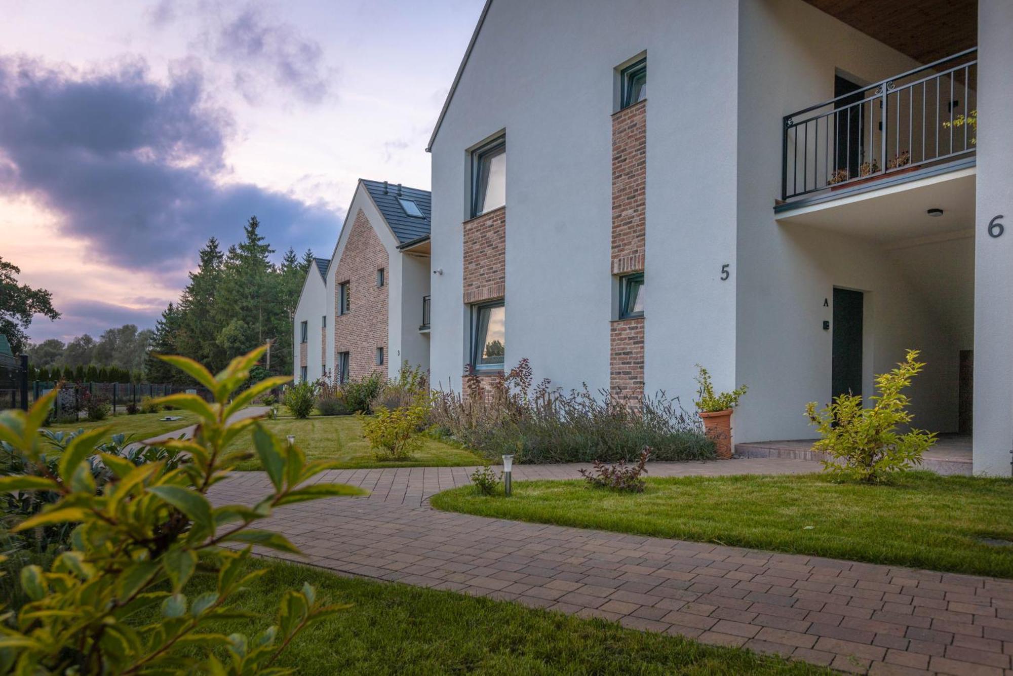 Apartamenty 7 Debow Pleśna Eksteriør billede